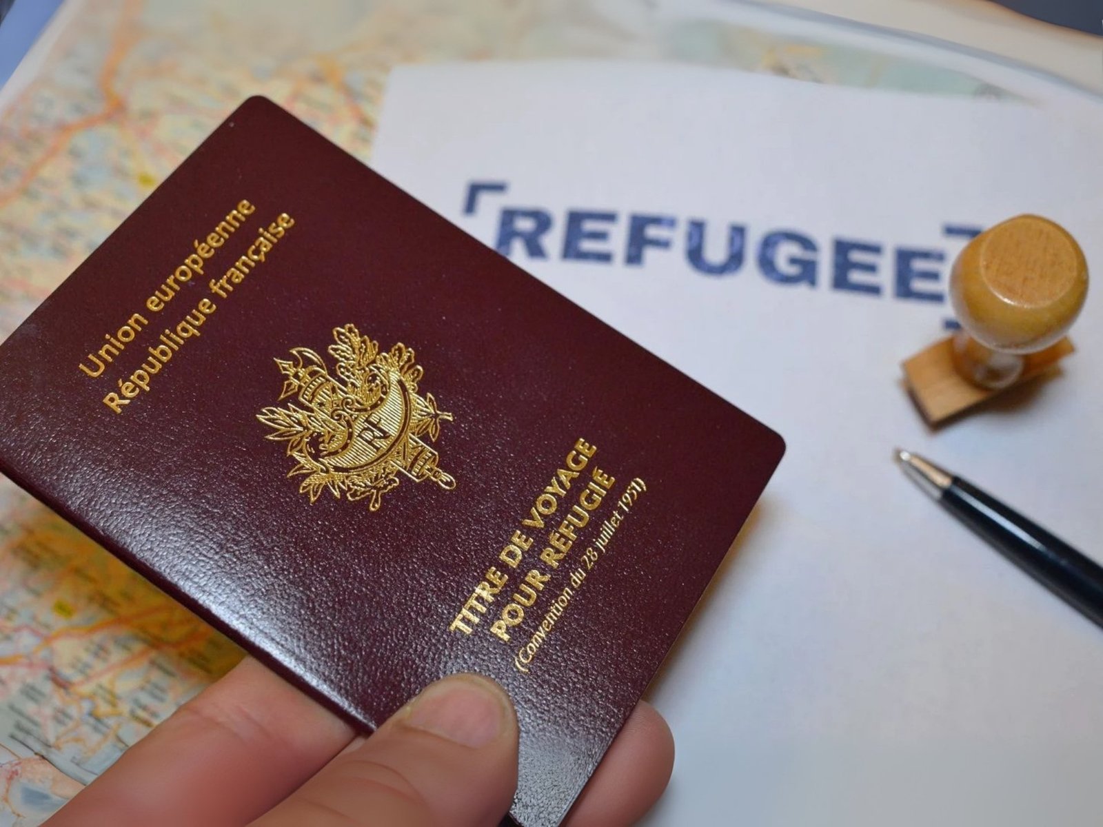 titre voyage refugie